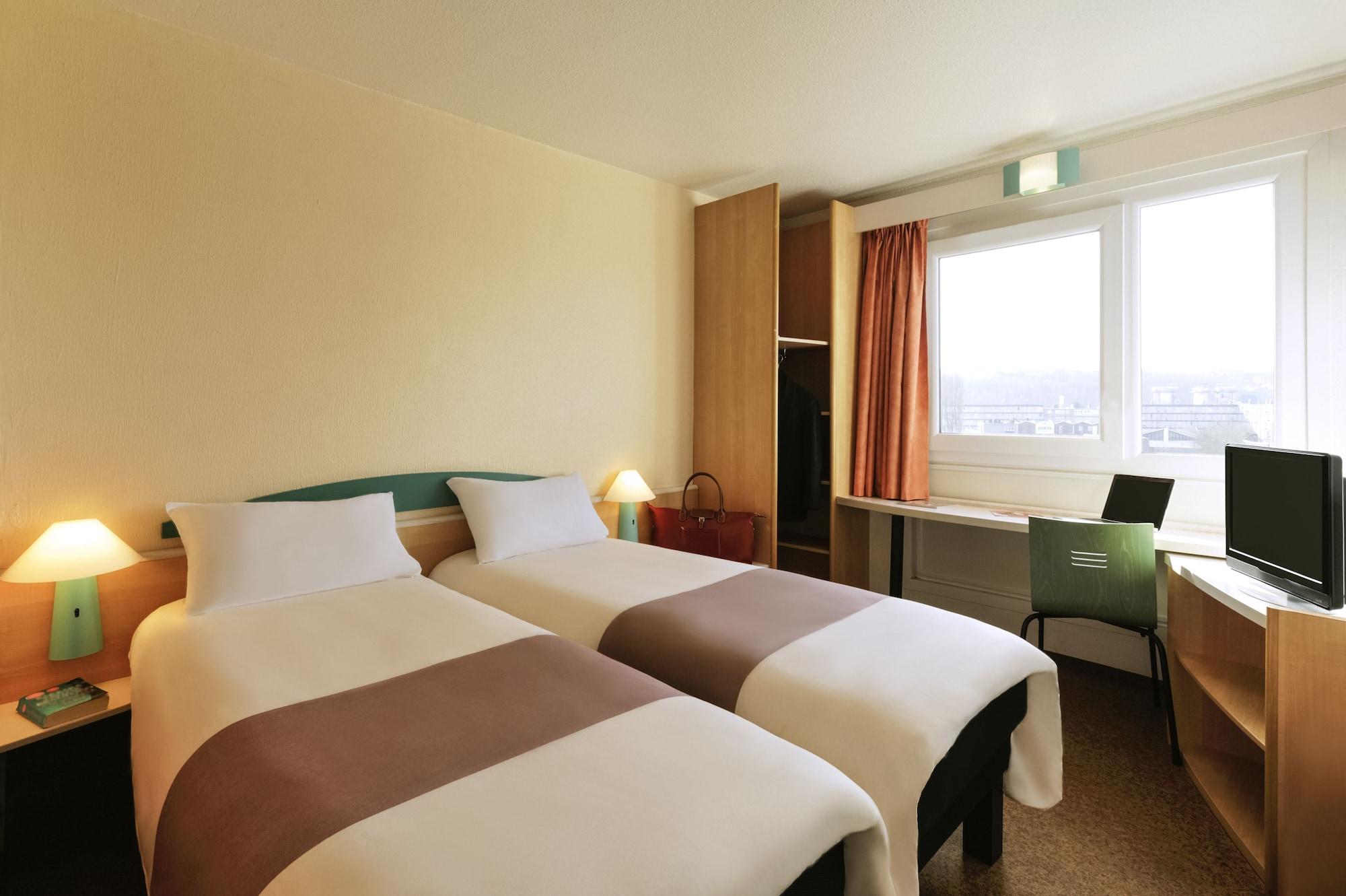 B&B Hotel Lille Villeneuve D'Ascq Grand Stade Buitenkant foto
