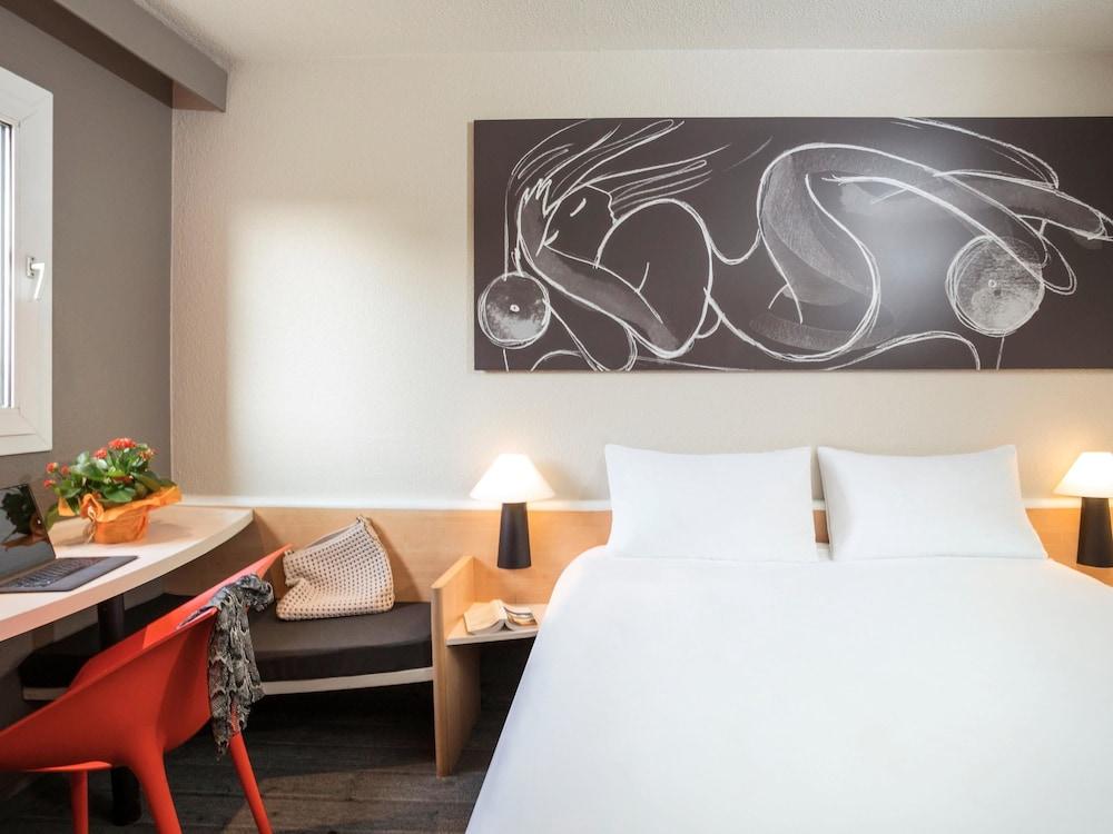 B&B Hotel Lille Villeneuve D'Ascq Grand Stade Buitenkant foto