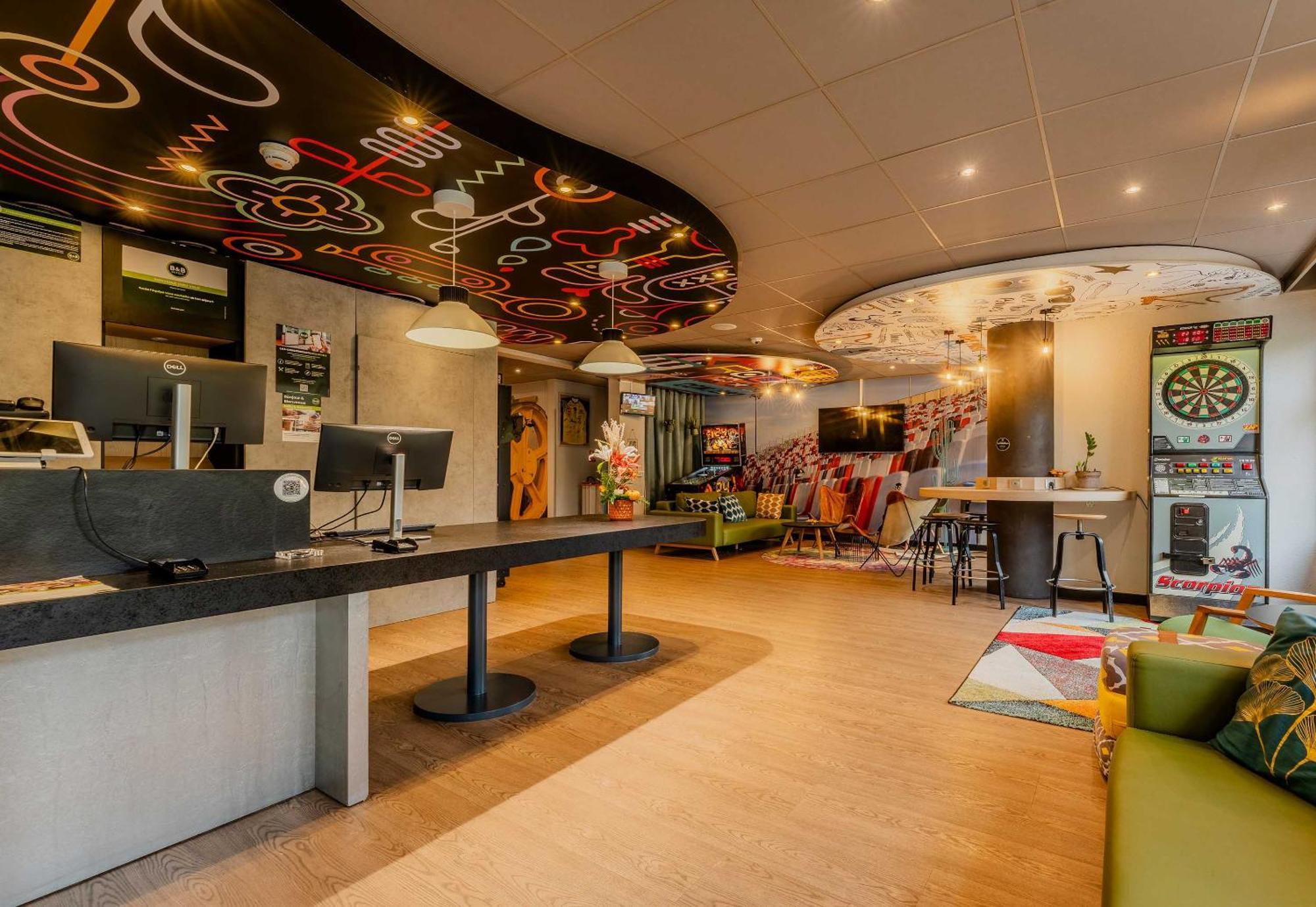 B&B Hotel Lille Villeneuve D'Ascq Grand Stade Buitenkant foto