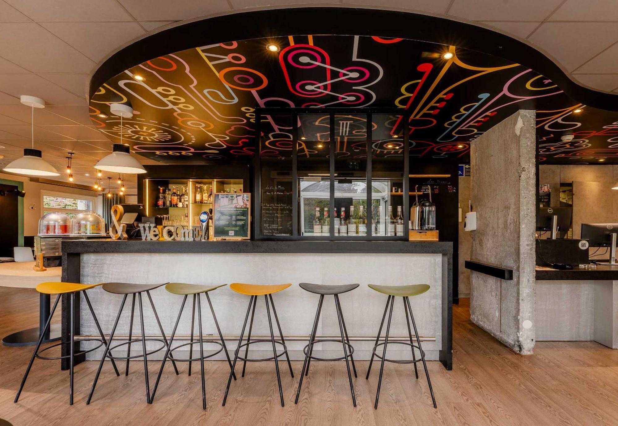 B&B Hotel Lille Villeneuve D'Ascq Grand Stade Buitenkant foto