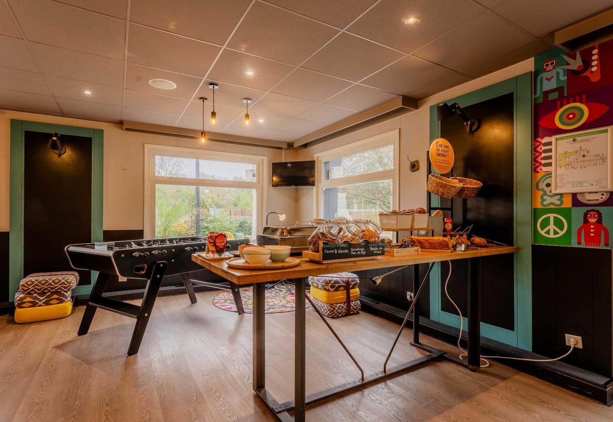 B&B Hotel Lille Villeneuve D'Ascq Grand Stade Buitenkant foto