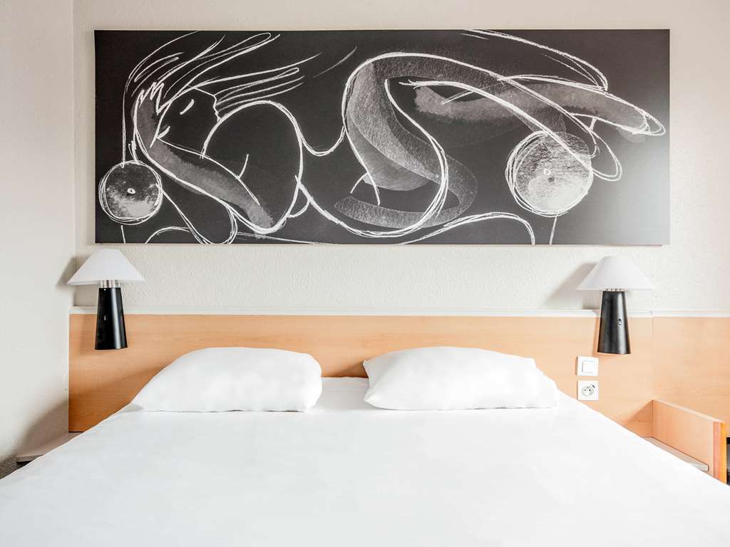 B&B Hotel Lille Villeneuve D'Ascq Grand Stade Buitenkant foto