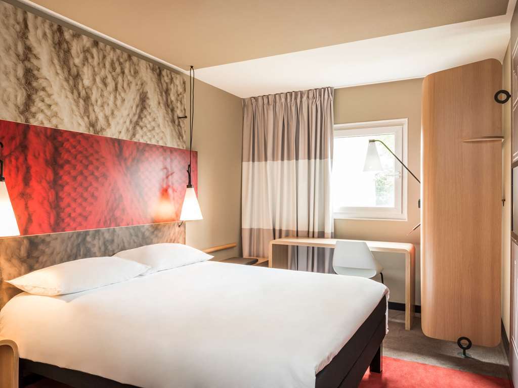 B&B Hotel Lille Villeneuve D'Ascq Grand Stade Buitenkant foto